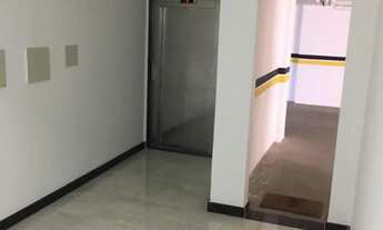 Imagem 3: Guarapari, Apartamento dois quartos com suíte banheiro social varanda elevador