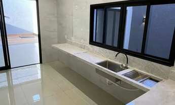 Imagem 4: Excelente Oportunidade de Casa Térrea com Piscina Aquecida e Varanda Gourmet!