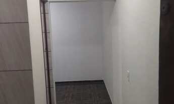 Imagem 4: Aluga-se quato, cozinha, banheiro+área de serviços - Para rapazes solteiros sem flhos