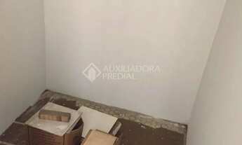 Imagem 5: Amplo apartamento de três quartos frente na Rua General Neto, desocupado