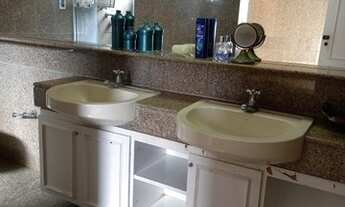 Imagem 7: Apartamento para venda possui 237 m²com 3 quartos 2 suítes varandão 3 vagas em Graças - R