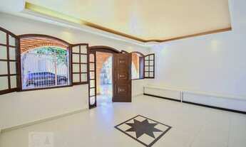 Imagem: Casa à Venda - Planalto, 6 Quartos, 360