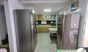 Imagem 5: Sobrado para venda com 300 metros quadrados com 4 quartos em Encruzilhada - Santos - SP