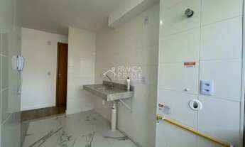 Imagem 7: LINDO APARTAMENTO 2 DORMITÓRIOS, ANDAR ALTO, VAGA COBERTA, PISO LAMINADO, ARMARIOS NA COZI