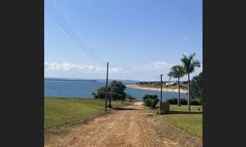 Imagem: Vendo terreno às margens da represa