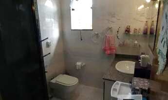 Imagem 4: Sobrado para aluguel e venda tem 266 metros quadrados com 4 quartos