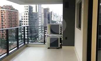 Imagem 2: Apartamento para venda em Pinheiros com 71 metros quadrados com 2 quartos e 1 vaga