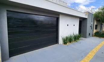 Imagem 3: Linda casa 3/4 sendo 1 suíte máster e 2 suítes americanas no Residencial Canadá em Goiânia