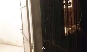 Imagem 2: Aluga se quarto sala banheiro 300reais enluido àgua luiz