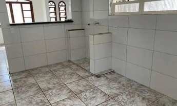 Imagem 3: Casa a venda com churrasqueira e 2 quartos em Mongaguá por R$ 290 mil