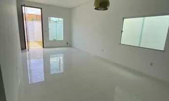 Imagem 3: Casa sendo 3/4 e uma suíte e closet próx a Fraga Maia