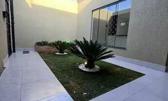 Imagem 4: Linda casa 3 quartos sendo 1 suite sozinha no lote