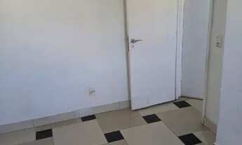 Imagem 2: Alugo casa em guaianases Cozinha e Quarto