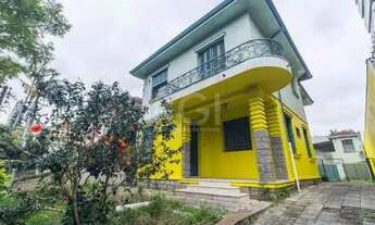 Imagem 2: Casa para Venda - 190m², 3 dormitórios, 4 vagas - Petrópolis