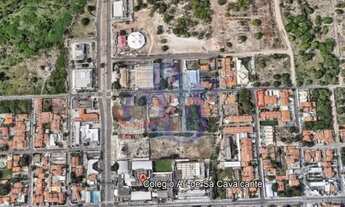 Imagem 2: Terreno de esquina com 680m² em localização privilegiada - Edson Queiroz