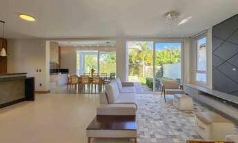 Imagem 5: Casa mobiliada - 4 dormitórios - 3 suítes - Pátio com piscina - Jurerê Internacional - Flo