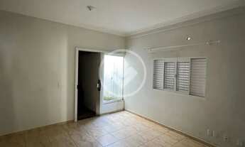 Imagem: Sobrado com localização privilegiada no