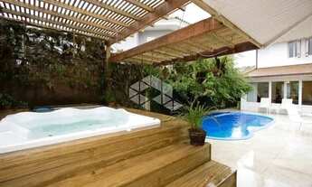 Imagem 4: Casa de alto padrão na Lagoa da Conceição