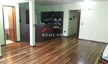 Imagem: Casa em Rua Valparaíso - Jardim Botânico