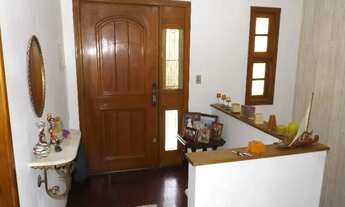 Imagem 7: Casa para Venda - 250m², 3 dormitórios, sendo 3 suites, 7 vagas - Medianeira