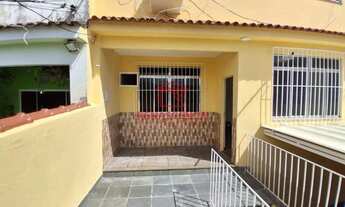 Imagem: Casa de 2 Quartos em Realengo