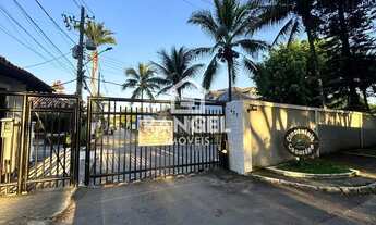 Imagem: Terreno à Venda em Condomínio Fechado