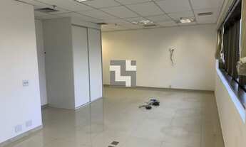 Imagem 7: Sala Comercial na Barra Funda pronta para uso / 75m² / 2 vagas de garagem