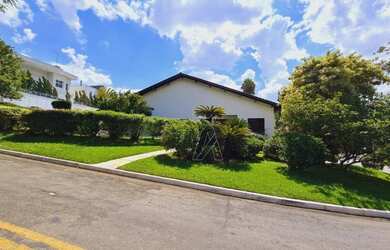 Imagem 2: Casa semiterrea para venda no Alphaville 02