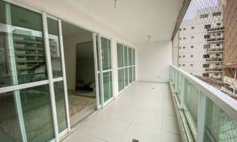 Imagem 1: Apartamento para venda com 115 metros em Cavaleiros - Macaé, RJ