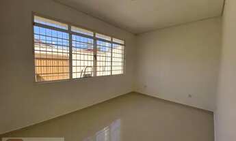 Imagem 3: Casa para Locação em Taubaté, Centro, 5 dormitórios, 3 suítes, 4 banheiros, 2 vagas