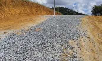 Imagem 6: Vendo terreno em Igaratás-SP com cachoeiras e lagos na área de lazer