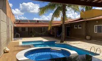 Imagem: Casa para venda possui 250 metros com 3