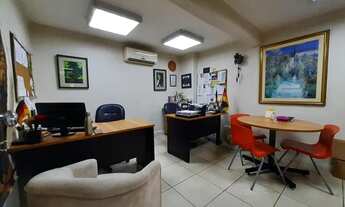 Imagem 4: Casa para aluguel e venda possui 472 metros quadrados em Icaraí - Niterói - RJ