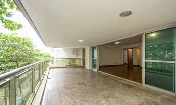 Imagem 5: Apartamento à venda no Leblon - Quadra da Praia - 3 Suítes 243m2 Rio de Janeiro / RJ