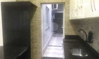 Imagem 3: Casa de vila para aluguel e venda possui 50 metros quadrados com 2 quartos