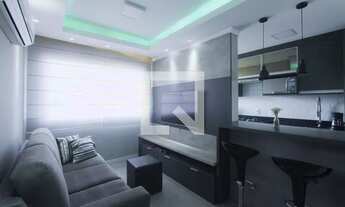 Imagem 2: Apartamento para Aluguel - Humaitá, 2 Quartos, 55 m2