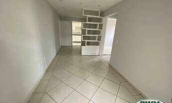 Imagem 4: Apartamento com 2 dormitórios, sendo uma suite, sacada e quintal