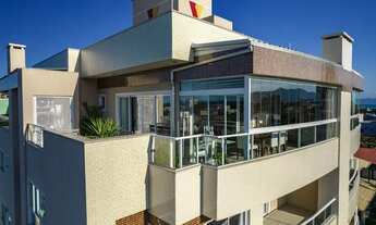 Imagem 2: Cobertura com vista para o mar na praia de Canto Grande Bombinhas