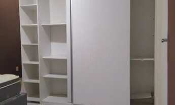 Imagem 3: Apartamento Mobiliado de 2 Suítes com Varanda em Vidro próximo à Praça do Flamboyant