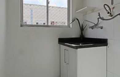 Imagem 5: Apartamento para venda possui 53m² com 2 quartos em Jardim Itu - Porto Alegre - RS