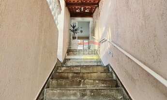 Imagem 2: Sobrado reformado na rua Arthur Mazzetti