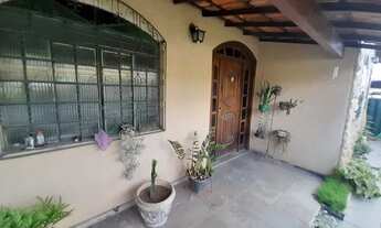 Imagem: Casa com 4 dormitórios à venda em Contagem