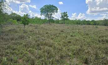Imagem 2: Chácara de 2.000mt com corrego em crominia só 2km do asfalto ,10km da cidade ,Ótima lazer