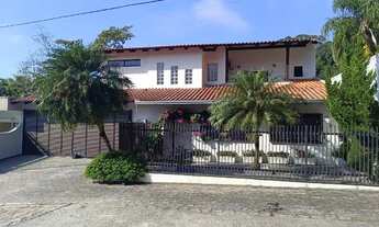 Imagem: Ampla residência com 4 suítes na Fazenda