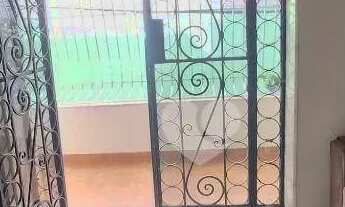 Imagem 6: Casa de Vila a venda, Varandão, salão dois ambientes, seis quartos, três suítes.Terraço. v