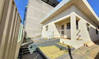 Imagem 4: Casa disponível para locação no Centro - Igarapé/MG