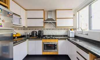 Imagem 6: SOBRADO com 3 dormitórios à venda com 150m² por R$ 742.000,00 no bairro Boqueirão - CURITI