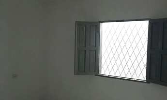 Imagem 2: Alugo kitinet bem ampla e localização perto do Carvalho Ferreira supermercado etc