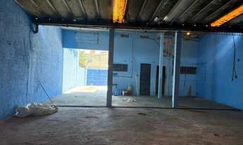 Imagem 3: ALUGA-SE CASA/ESCRITÓRIO + GALPÃO - 225 m²