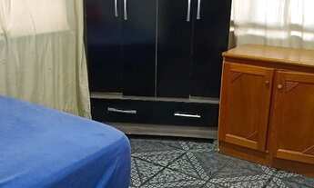 Imagem 2: Alugo quarto Quarto com aluguel por R$1.200 /mês